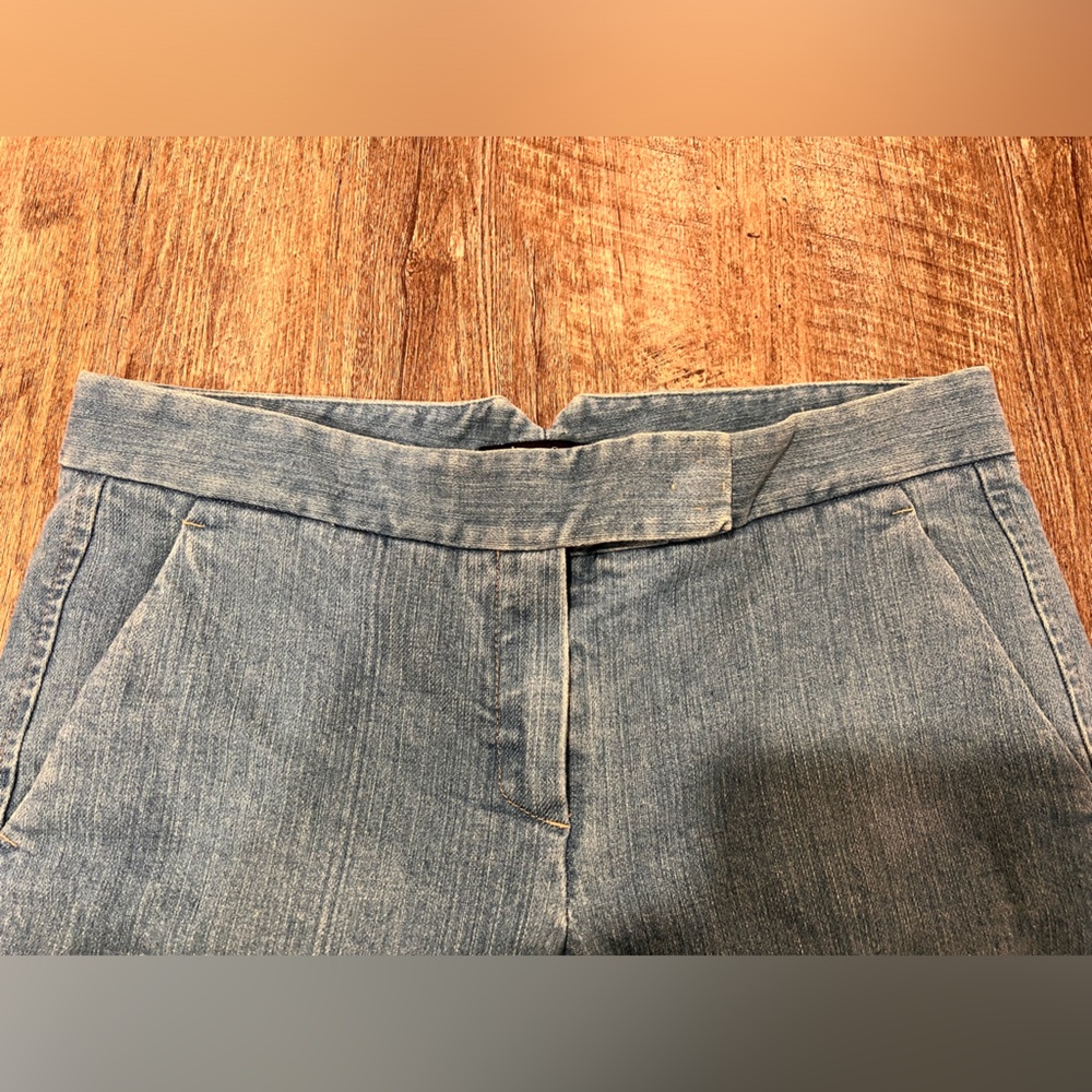 Theory Preowned Tamara Low Rise Flare Leg Denim Trousers Jeans Light Wash Size 6